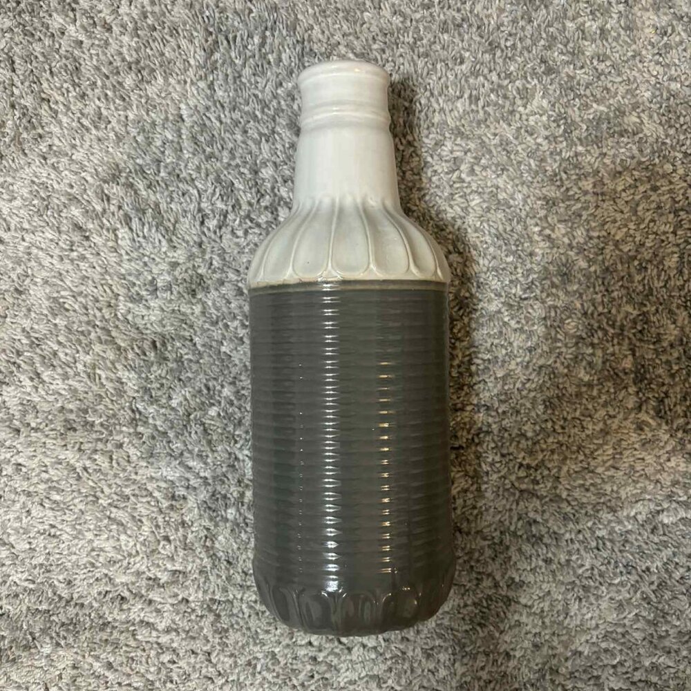 Like New Ceramic Dark Gray & White Vase